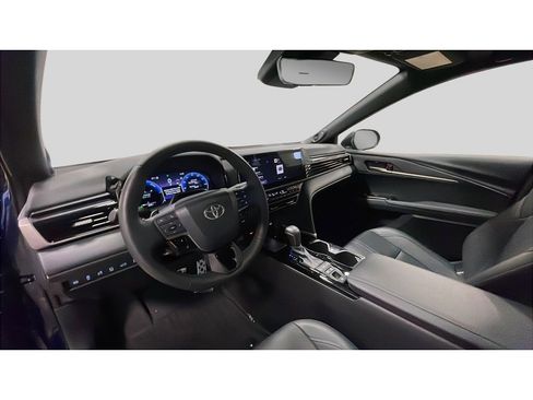 Used 2025 Toyota Camry XSE w/ Premium Plus Package image 10