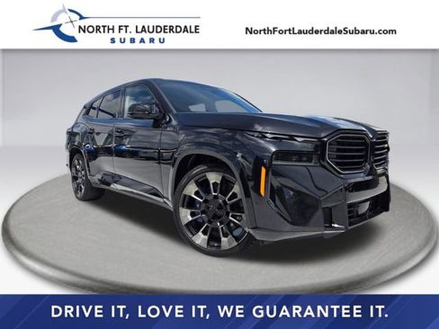 Used 2023 BMW XM AWD/4WD image 1