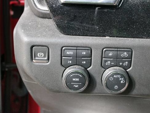 Used 2024 Chevrolet Silverado 1500 LT w/ Z71 Off-Road Package AWD/4WD image 14