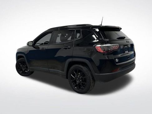 Used 2022 Jeep Compass Altitude image 3