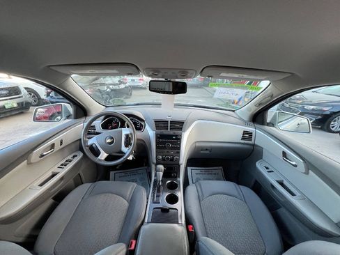 Used 2012 Chevrolet Traverse LT AWD/4WD image 12