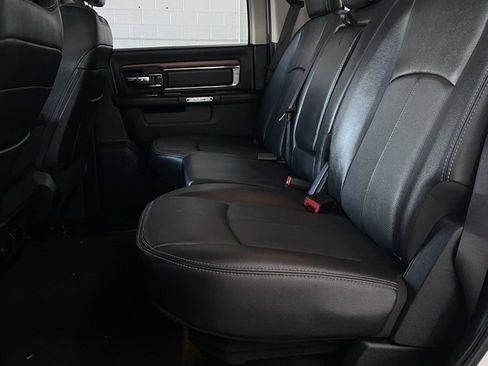 Used 2018 RAM 1500 Laramie image 17