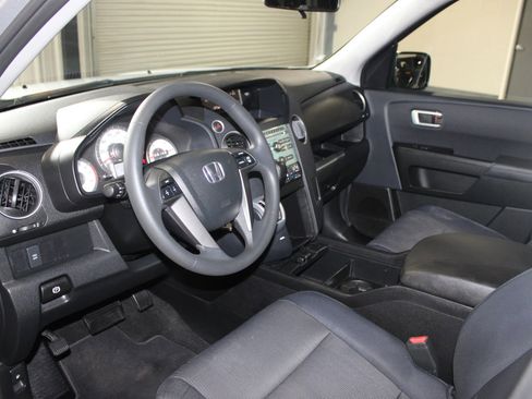 Used 2011 Honda Pilot EX image 6