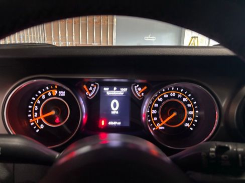 Used 2018 Jeep Wrangler Unlimited Sport S AWD/4WD image 12