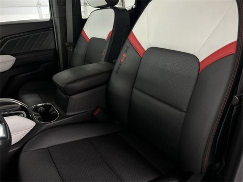 Certified 2024 GMC Canyon AT4X image 19