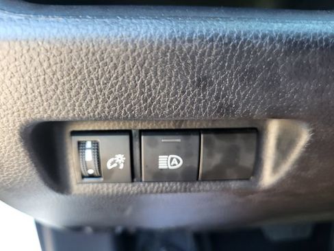 Used 2025 Toyota RAV4 XLE FWD image 20
