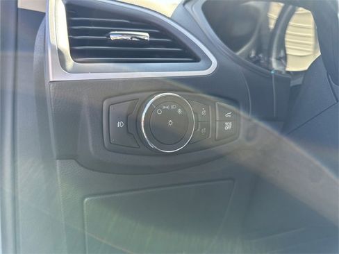 Used 2022 Ford Edge SEL w/ Convenience Package image 25