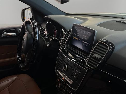 Used 2018 Mercedes-Benz GLE 350 image 30