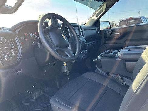 Used 2022 Chevrolet Silverado 1500 Custom image 11
