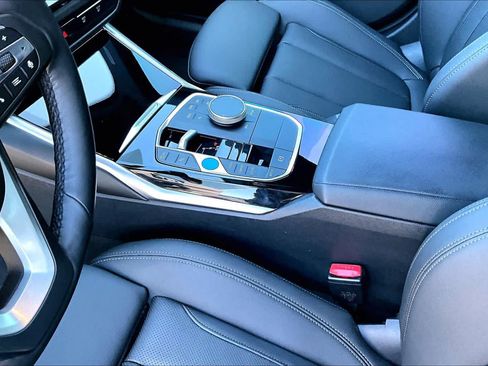 Used 2023 BMW i4 eDrive35 RWD image 16