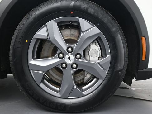 Used 2023 Ford Mustang Mach-E Select image 11