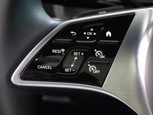 Certified 2025 Mercedes-Benz GLC 300 4MATIC image 4