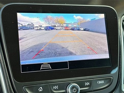 Used 2024 Chevrolet Malibu LT image 19