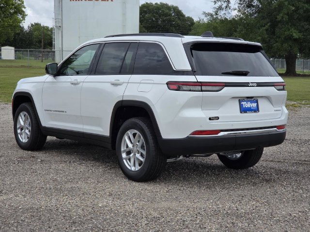 New 2026 Jeep Grand Cherokee Laredo X RWD image 4