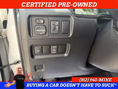 Used 2018 Toyota 4Runner TRD Off-Road Premium AWD/4WD image 25