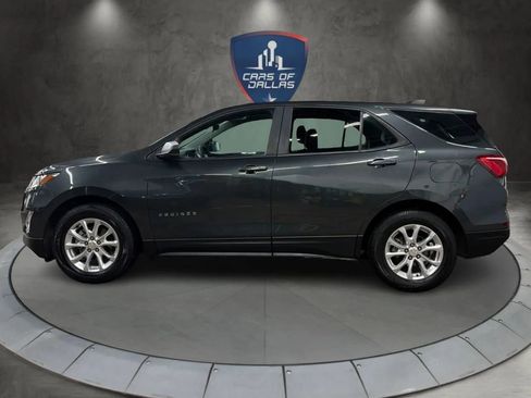 Used 2020 Chevrolet Equinox LS image 2