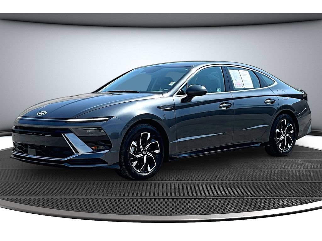 Used 2025 Hyundai Sonata SEL FWD image 16