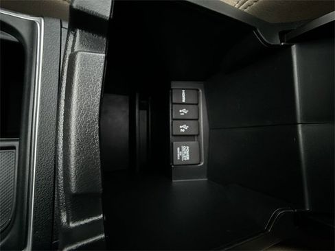 Used 2015 Honda CR-V Touring image 40