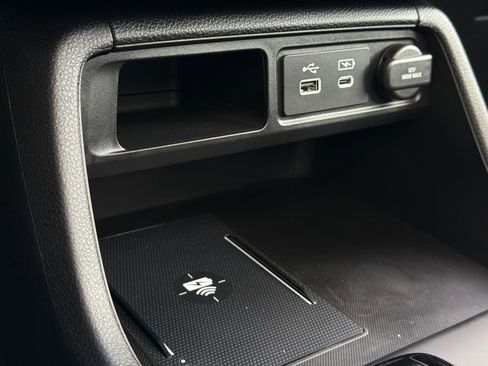 Used 2025 Honda Pilot TrailSport image 33