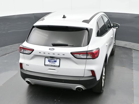 Used 2021 Ford Escape SE image 30