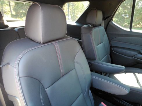 Certified 2023 Chevrolet Traverse RS AWD/4WD image 21