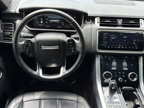 Used 2019 Land Rover Range Rover Sport HSE AWD/4WD image 4