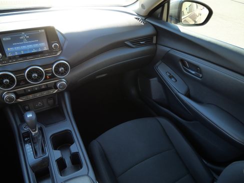 Used 2024 Nissan Sentra S FWD image 11