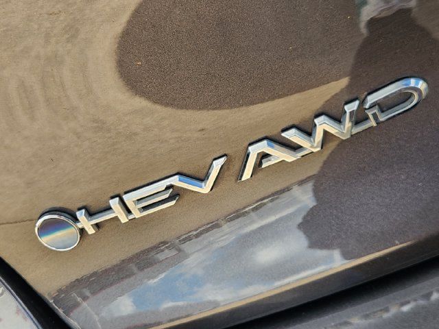 Certified 2024 Toyota Crown AWD/4WD image 12