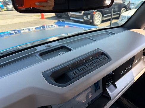 Used 2022 Ford Bronco Wildtrak AWD/4WD image 23