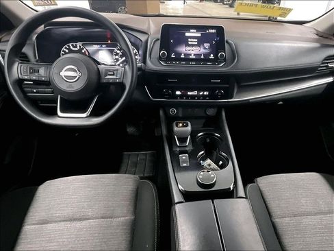 Used 2023 Nissan Rogue SV image 21