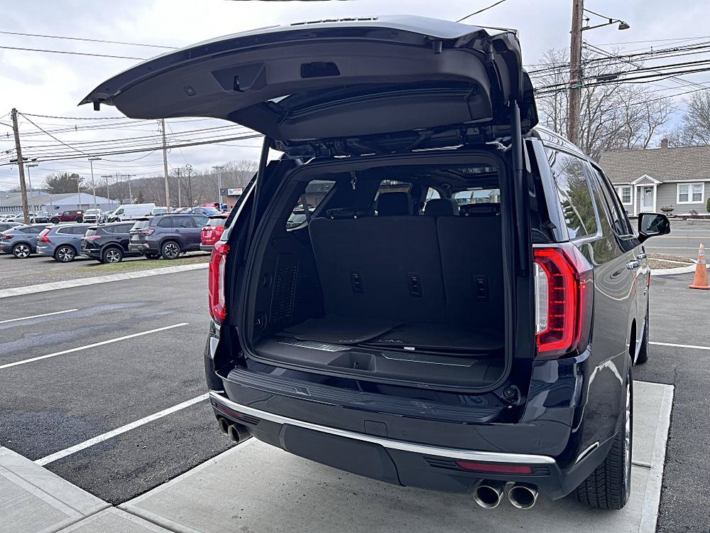 Used 2024 GMC Yukon Denali AWD/4WD image 13