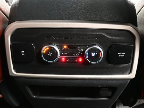 Used 2022 Ford Expedition Max Limited image 19