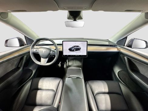 Used 2022 Tesla Model Y Long Range AWD/4WD image 13
