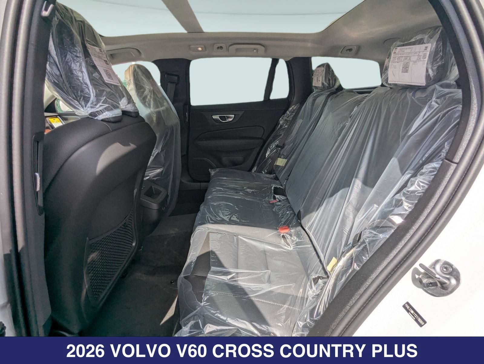 Certified 2026 Volvo V60 B5 Cross Country Plus w/ Protection Package Premier AWD/4WD image 20