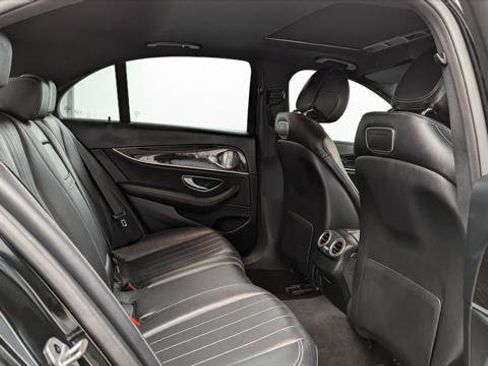 Used 2019 Mercedes-Benz E 300 image 13