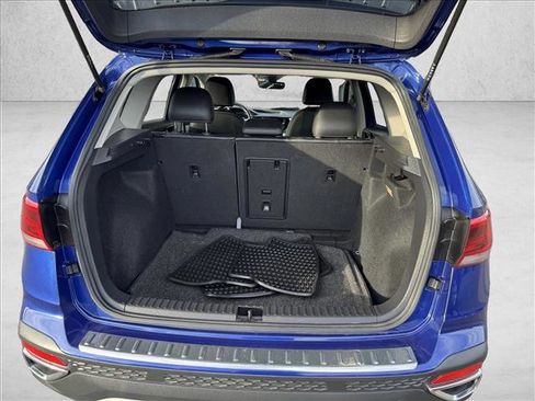 Used 2022 Volkswagen Taos SE image 8