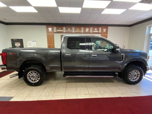 Used 2020 Ford F350 XLT w/ XLT Premium Package AWD/4WD image 6