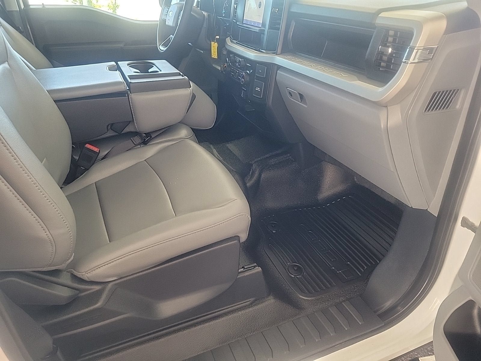 Used 2023 Ford F250 XL w/ XL Chrome Package RWD image 17