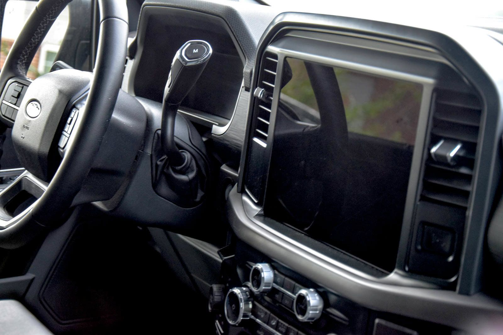 Used 2025 Ford F150 XLT w/ Equipment Group 301A Standard AWD/4WD image 19