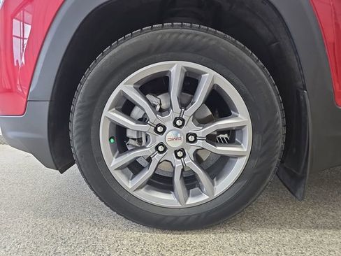 Used 2022 GMC Terrain SLT w/ Infotainment Package II AWD/4WD image 25