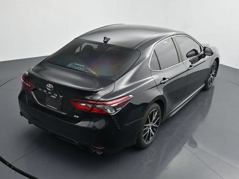 Used 2022 Toyota Camry SE FWD image 21