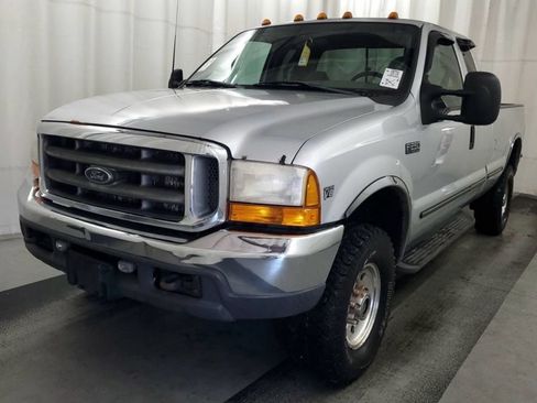 Used 1999 Ford F250 XLT AWD/4WD image 1