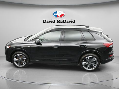 Used 2023 Audi Q4 e-tron Prestige w/ Black Optic Package image 9