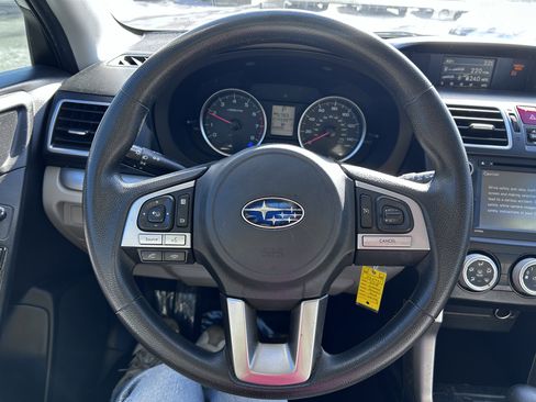Used 2018 Subaru Forester 2.5i image 17