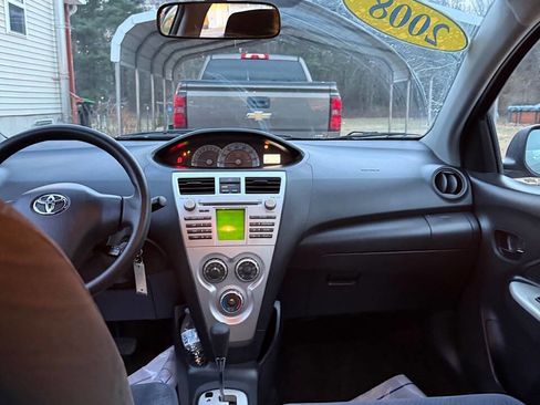 Used 2008 Toyota Yaris S image 10