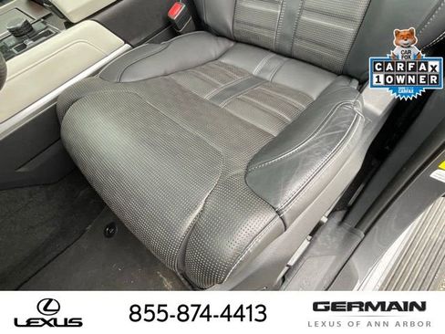 Used 2023 Toyota Sequoia Capstone AWD/4WD image 21