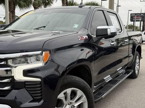 Used 2022 Chevrolet Silverado 1500 LTZ w/ Technology Package image 5