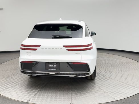 Certified 2026 Genesis GV70 2.5T image 3