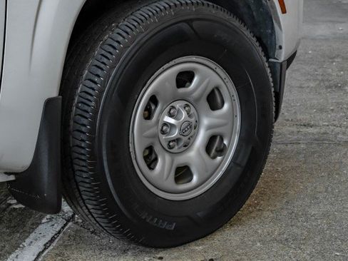 Used 2022 Nissan Frontier S image 61