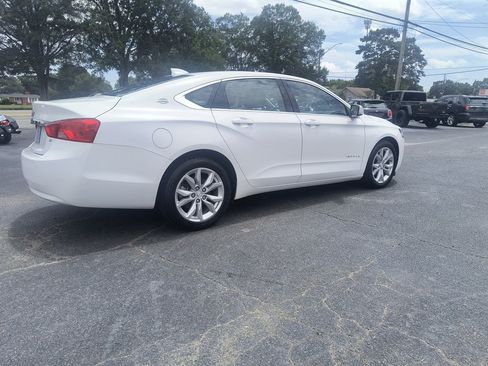 Used 2016 Chevrolet Impala LT FWD image 4